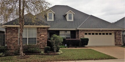 Building Photo - 113 Baltic Dr