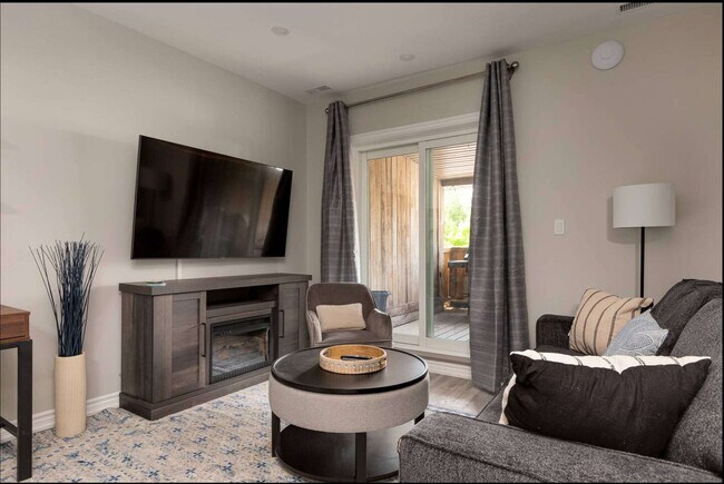 Building Photo - 1364 Queen St E