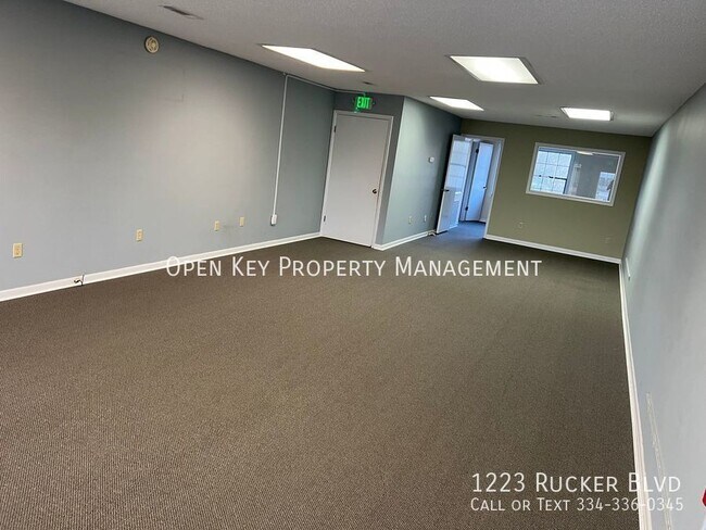 Foto del edificio - Office Space for Lease!