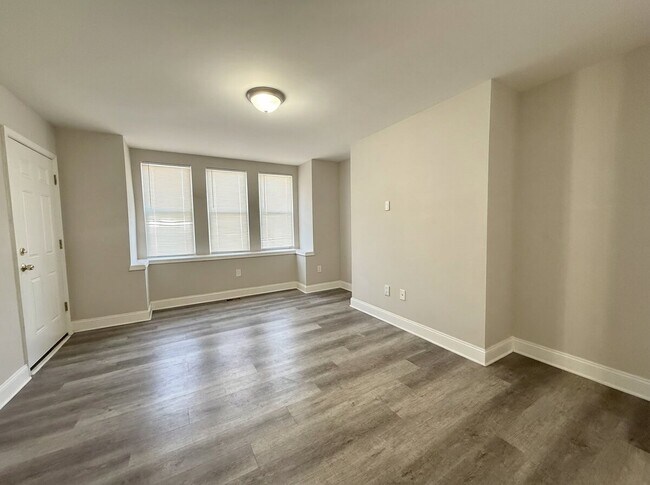 Foto del edificio - 4632 Old York Rd