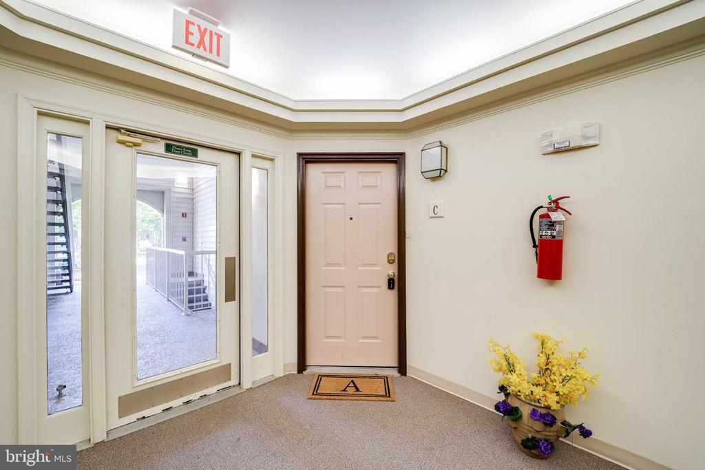 Primary Photo - 6603 Thackwell Way