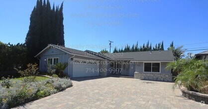 Building Photo - 1707 Evergreen Ave