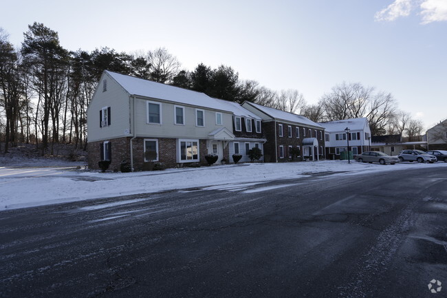 Foto del edificio - Agawam Village