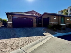 Building Photo - 6298 Starflare St