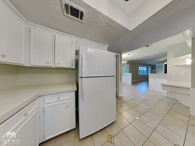 Foto del edificio - 15110 Gladebrook Dr