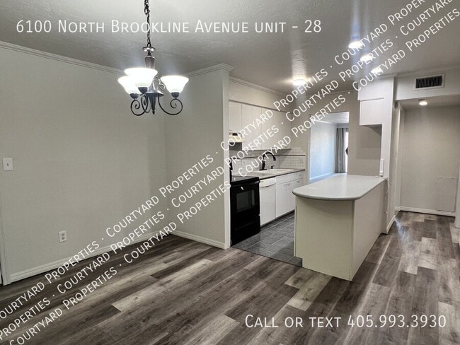 Photo - 6100 N Brookline Ave Apartment