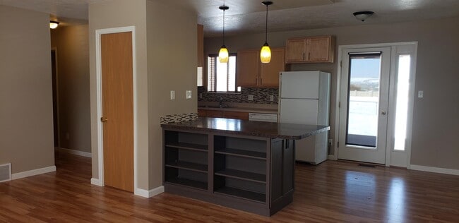 Building Photo - 2504 Castle Pines Way