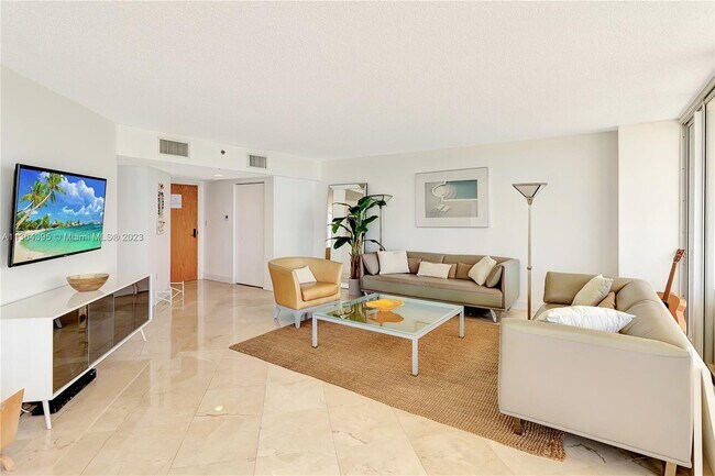 Building Photo - 7330 Ocean Terrace