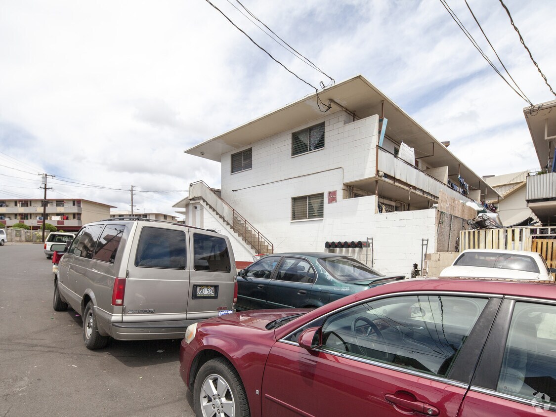 Building Photo - 94-117 Pupukahi St