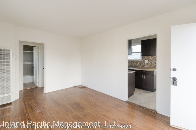 Building Photo - 98 Highland Ave
