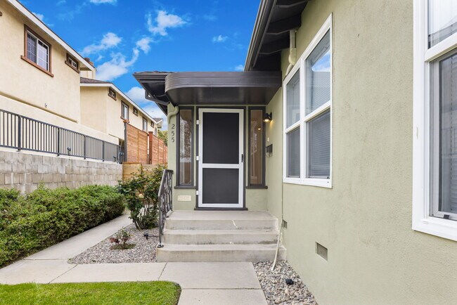 Building Photo - 255 E Puente St