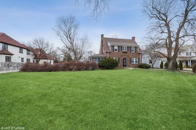 Foto del edificio - 322 N Monroe St