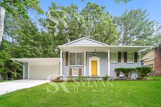 Building Photo - 364 King Arthur Ct