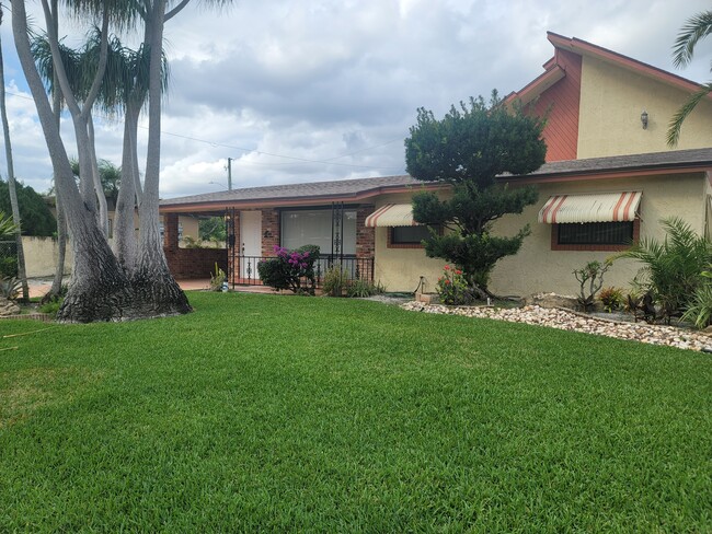 Foto del edificio - 129 NE 5th St