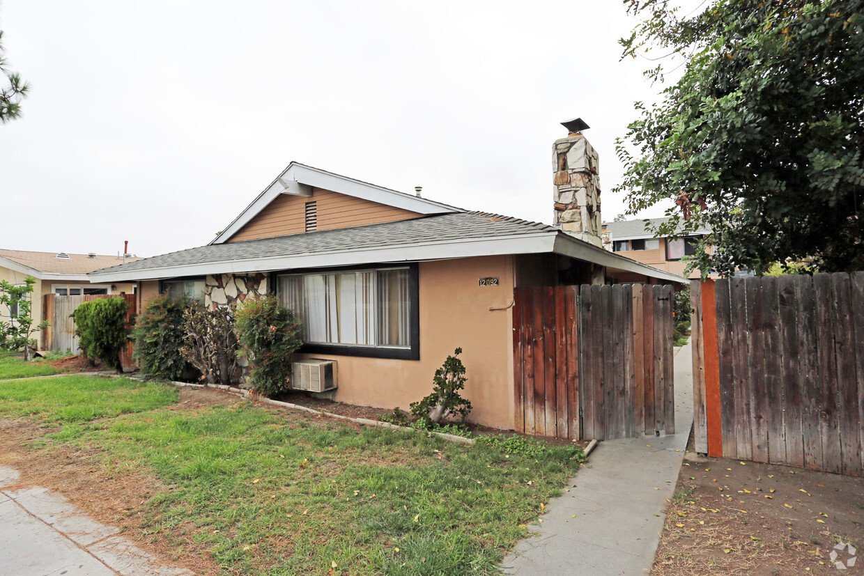 Primary Photo - 12092 Haster St