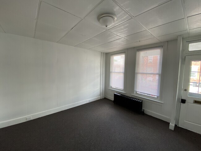 Building Photo - 29 N Sherman St