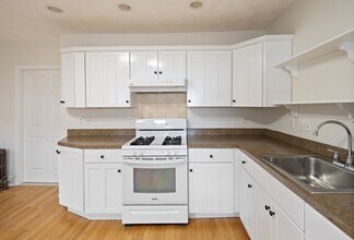 Building Photo - 97 Winthrop Shore Dr