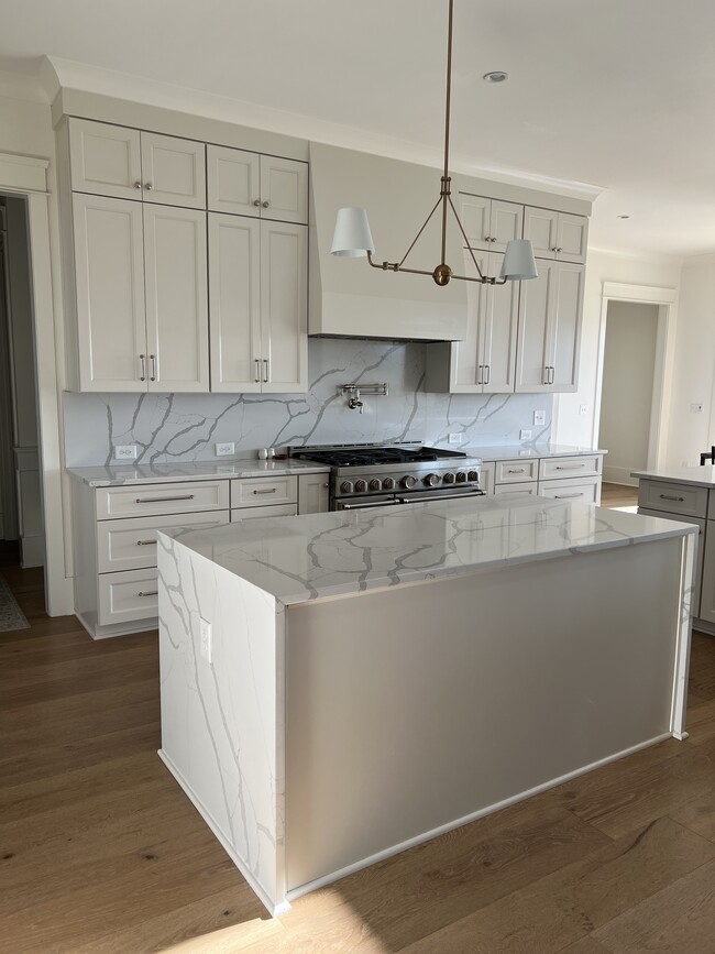Kitchen - 5566 Hardeman Springs Blvd