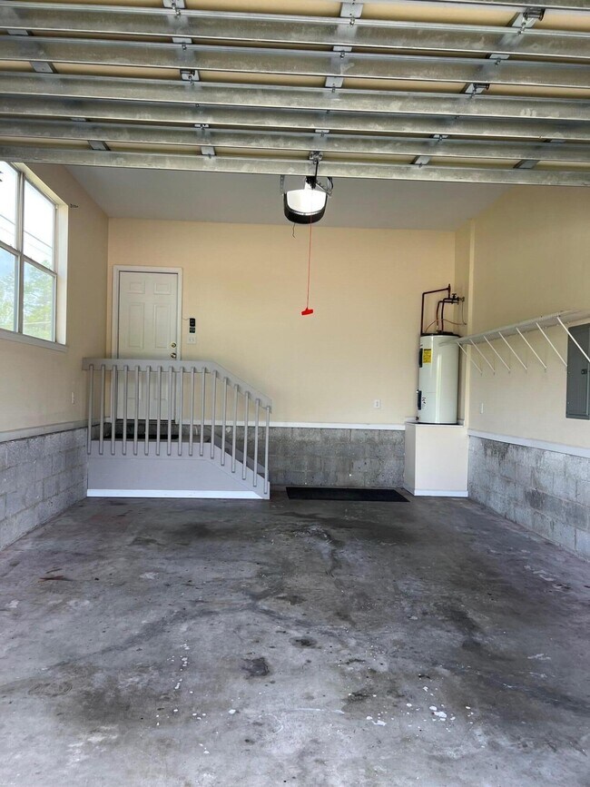 Foto del edificio - 1147 N Bayshore Dr