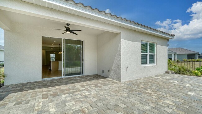 Lanai y terraza adoquinados - 10105 Canaveral Cir