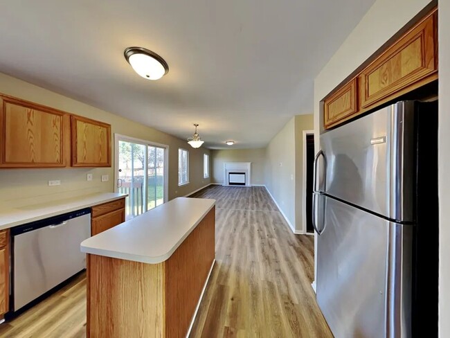 Building Photo - 274 Clarendon Ln