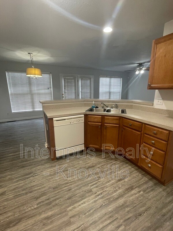 Foto del edificio - 3119 Pinex Ln