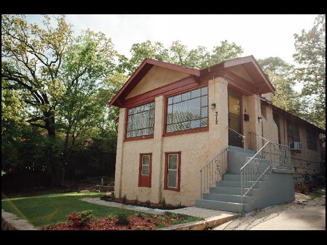 Building Photo - 312 Barton St