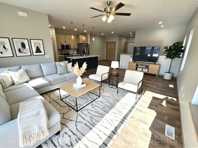 Building Photo - Tunis Drive Townhomes