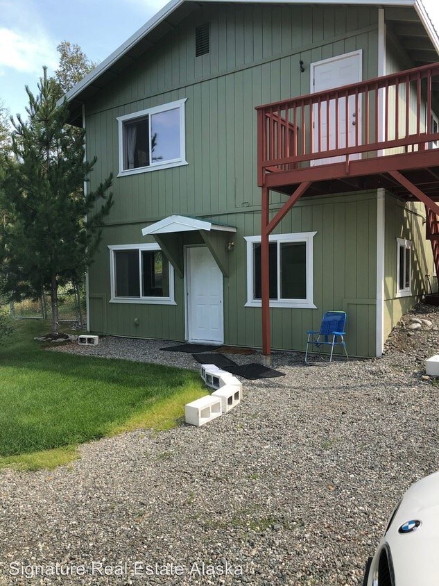Primary Photo - 1750 N Fanciful Pl
