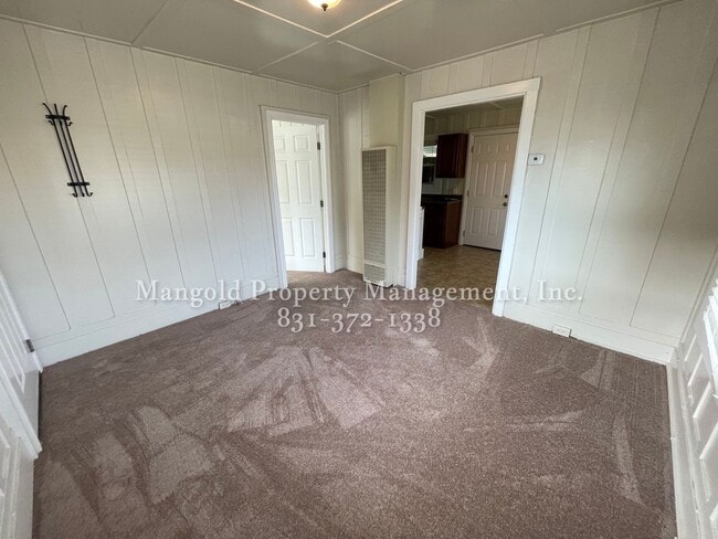 Building Photo - Recently Remodeled 1-Bed 1-Bath Home Locat...