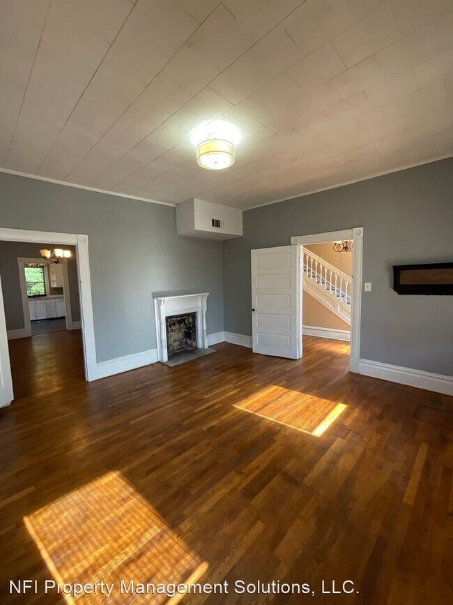 Building Photo - 3 br, 2 bath House - 910 N. Davis Hwy
