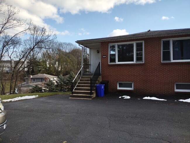 YOUR FRONT DOOR - 601 Mallard Rd