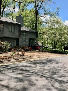 Primary Photo - 2011 Rocky Point Pkwy