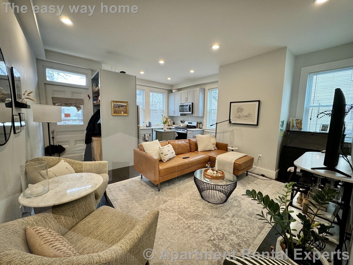 Photo - 75 Kinnaird St