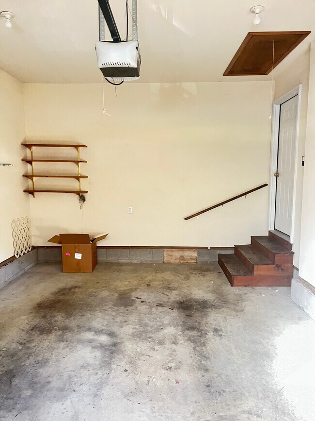 Foto del edificio - 915 Roddy Rd