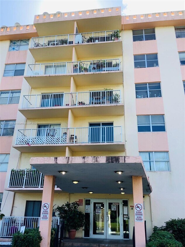 Primary Photo - 16465 NE 22nd Ave