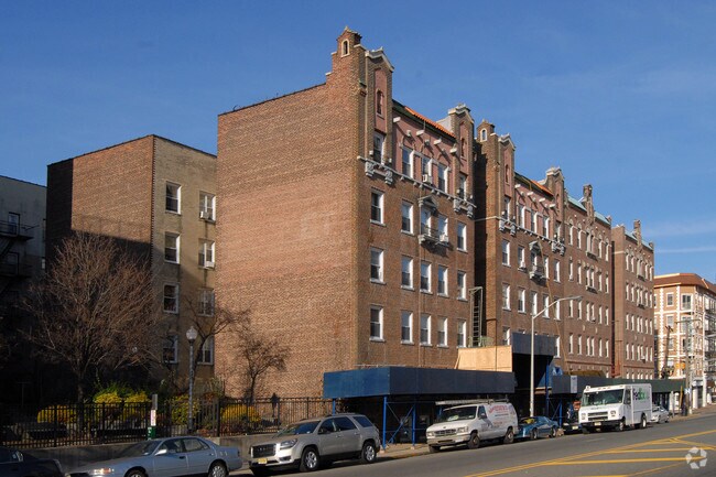 Building Photo - Carla Nicole
