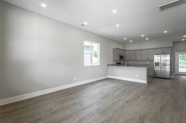 Building Photo - Audreys Park Brand New 4 Bedroom 2.5 Bath