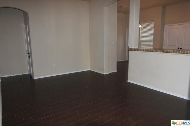 Foto del edificio - 961 Brown Rock Dr