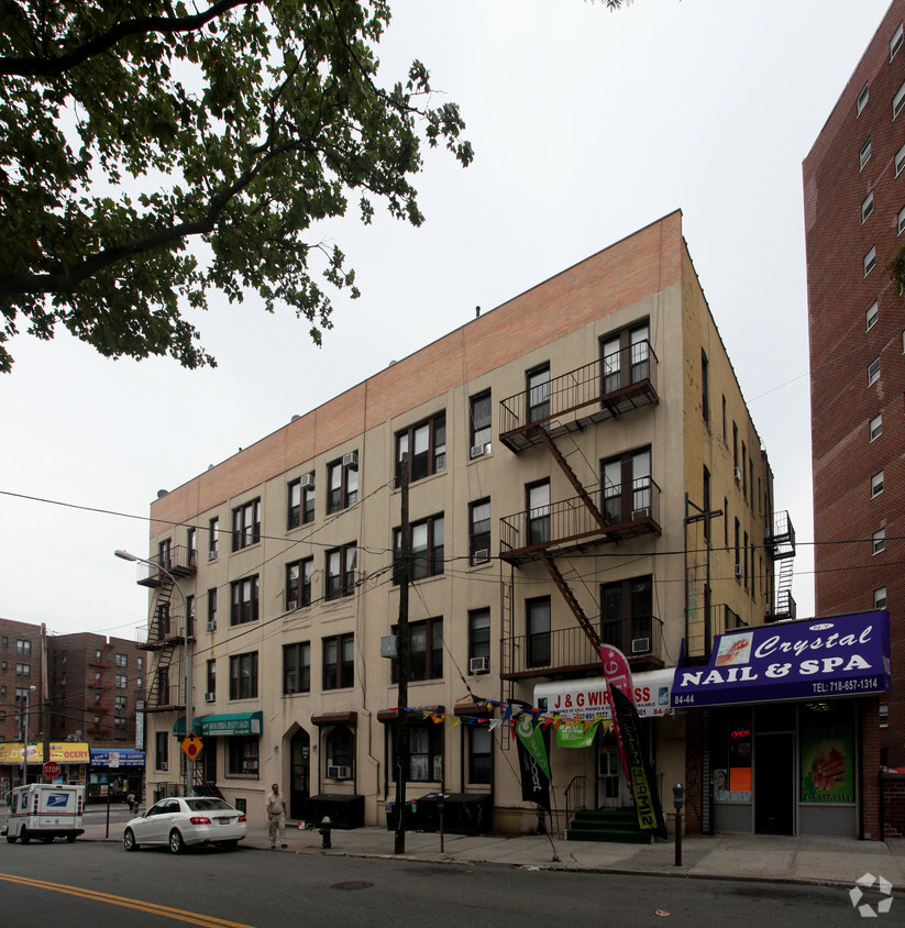Building Photo - 84-48 Manton St