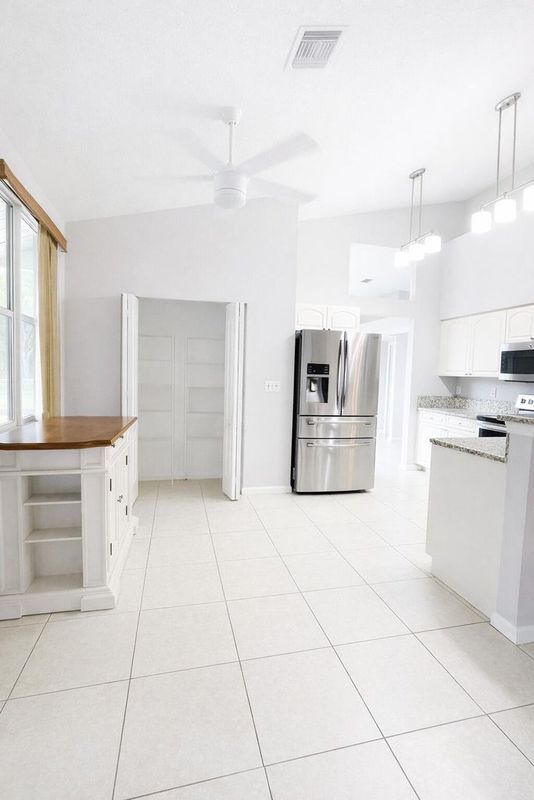 Foto del edificio - 13218 86th St N