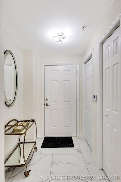 Foto del edificio - 802 W Windward Way