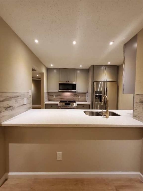 Foto del edificio - 2830 S Bartell Dr