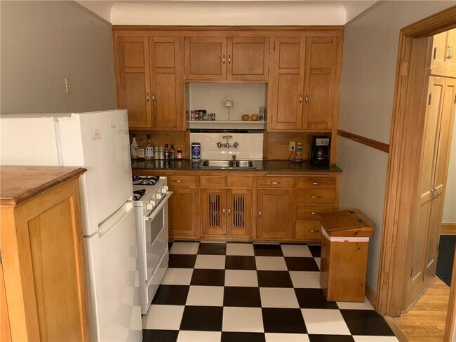Foto del edificio - 814 5th St SE