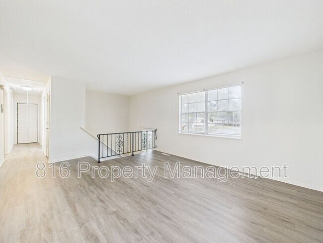 Building Photo - 7730 E 103rd Terrace