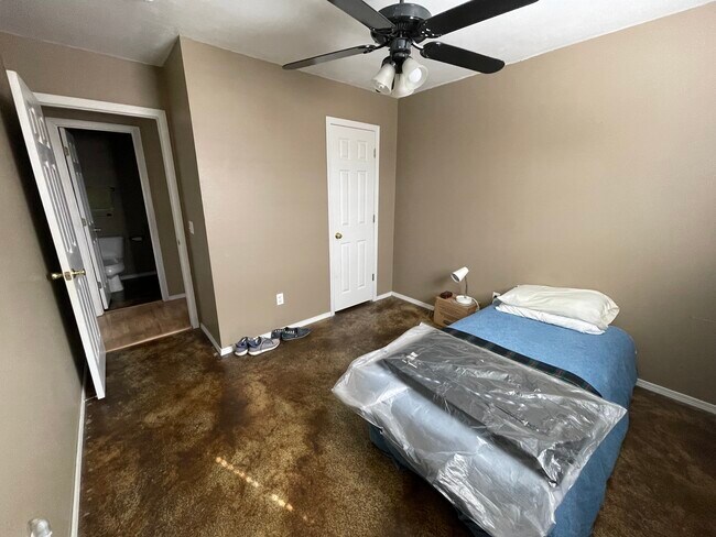 Foto del edificio - 289 N C St