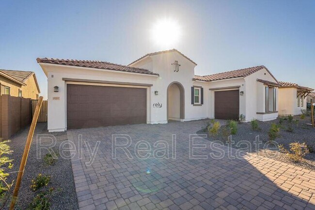 Building Photo - 18583 W Thunderhill Pl