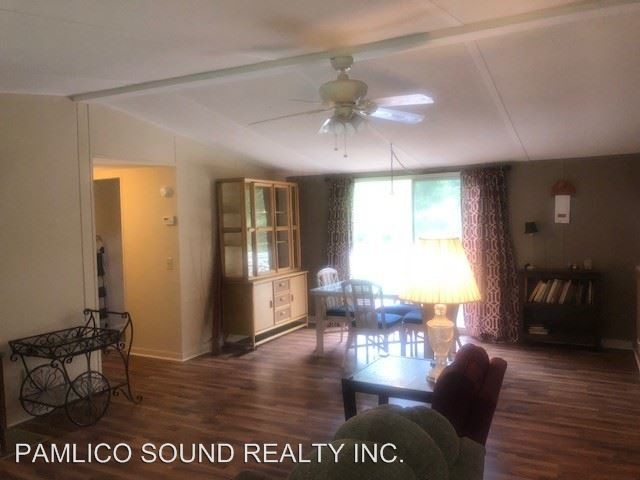Foto del edificio - 3 br, 2 bath House - 85 Maple Drive