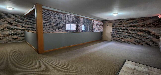 Foto del edificio - 8923 Knight Ave