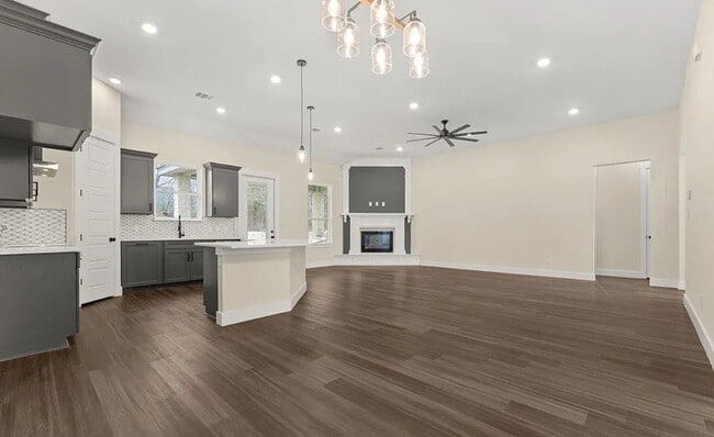 Building Photo - 4416 Austin Cir